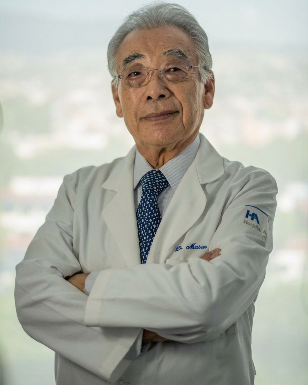 Retrato del Dr. Masao Kume FACS